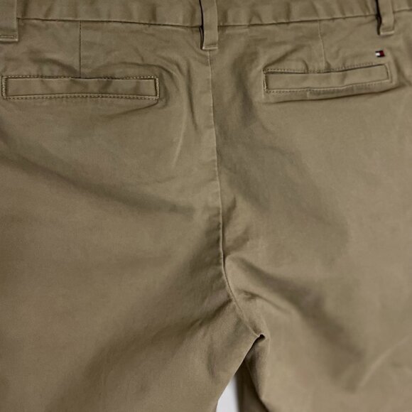 Tommy Hilfiger Chino Shorts in Khaki Color Size 8 - Picture 6 of 6